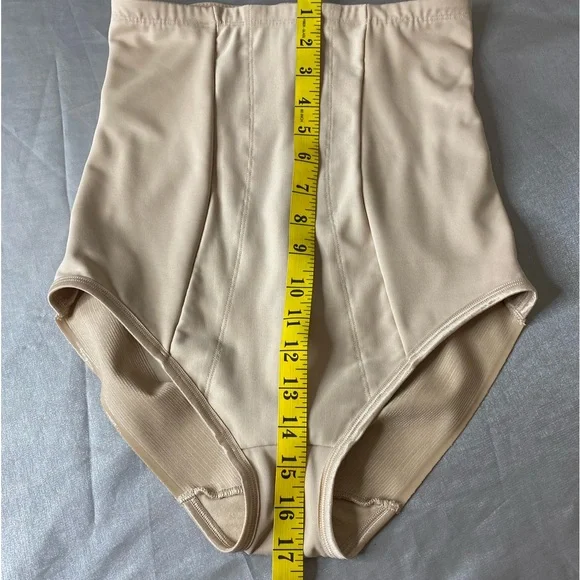 Miraclesuit High Waist Shaping brief. EUC! Size Large - Picture 2 of 7